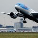 Opinie: ‘Verbied vliegreisreclames in de openbare ruimte’