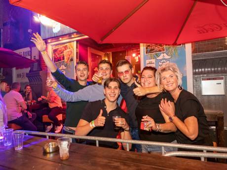 Bruls in gesprek met Nijmeegse horeca over corona-polsbandjes: ‘Interessante optie’