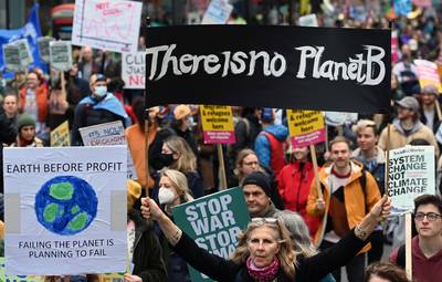 “Pas de planète B”, “Mars, ça craint”: mobilisation mondiale pour le climat