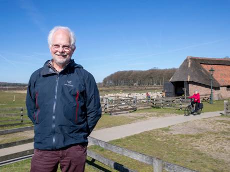 
Vliegtuigontwerper onderzoekt nu duurzaam toerisme: ‘Het is simpel, we moeten minder vliegen’