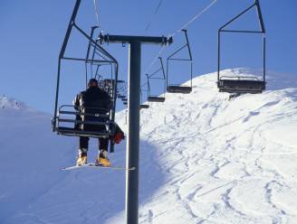 Vlaams meisje (13) zwaargewond tijdens zoektocht naar skistok die uit lift was gevallen