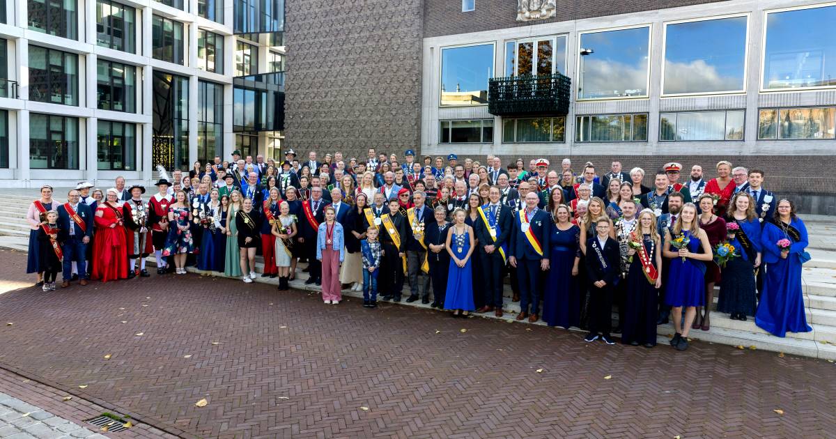 Les Altesses de Gelderland brillent sur les marches du gouvernement provincial: ce sont leurs noms |  Arnhem éo