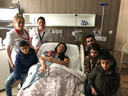 Reber is de eerste baby die in 2020 geboren is in het Bravis ziekenhuis te Bergen op Zoom, om 7.47 uur. Het Syrische gezin bestaat uit moeder Hazna, vader Barzani, hun zoontjes Masoud en Farid en zusje Nadia. Verder op de foto verpleegkundige Colinda en verloskundige Manon die de bevalling begeleid hebben.