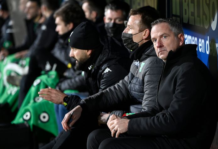 Dominik Thalhammer moet tegen Club Brugge zowel Jesper Daland als Leonardo Lopes én Edgaras Utkus missen: “Drie sleutelspelers, dat komt nooit gelegen. Maar ik heb een plannetje in mijn hoofd hoe en met wie we het zullen aanpakken.”