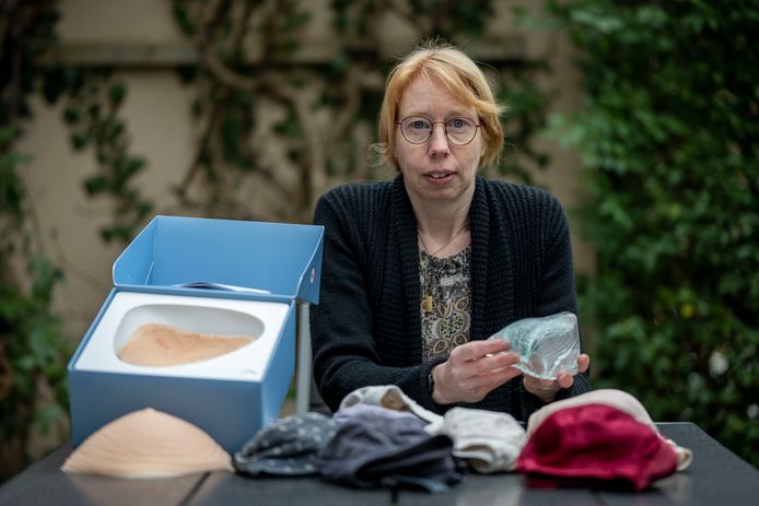 Christine Van der Heyden blijft borstprotheses inzamelen voor vrouwen in Ecuador.