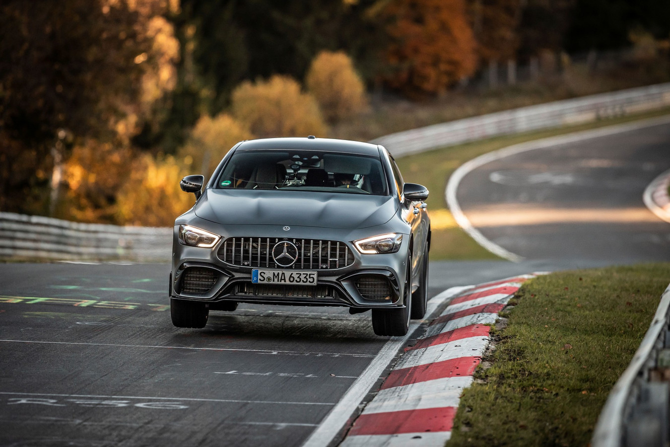 Dit Is Nu De Snelste Vierdeurs Sedan Op De Nurburgring Foto Ad Nl