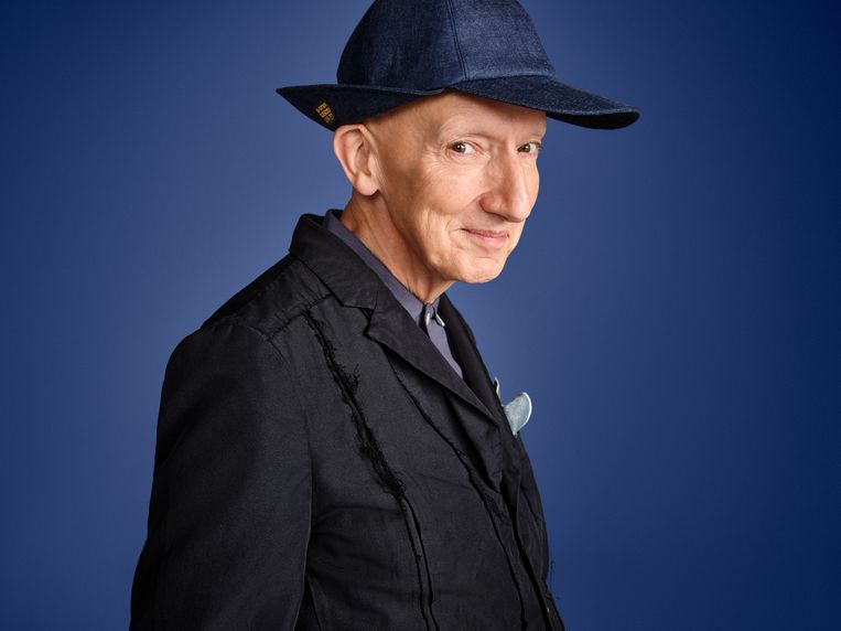 Hoedenmaker Stephen Jones ging voor G-Star aan de slag met denim. Beeld G-Star