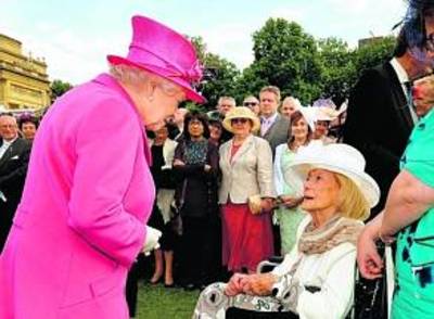 Vrouw die zich in concentratiekamp om Anne Frank bekommerde overleden