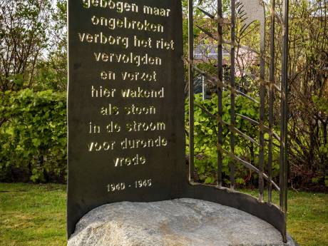 Giethoorn herdenkt met stille tocht en viert bevrijding voor het eerst met muziek