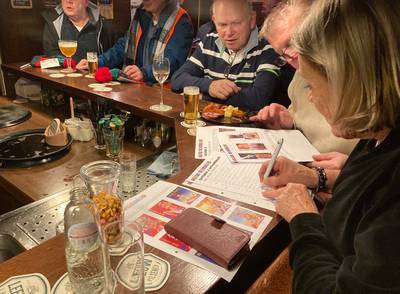 Tien procent van de Leendse bevolking laat de hersenen kraken voor de Lindse Durpskwis