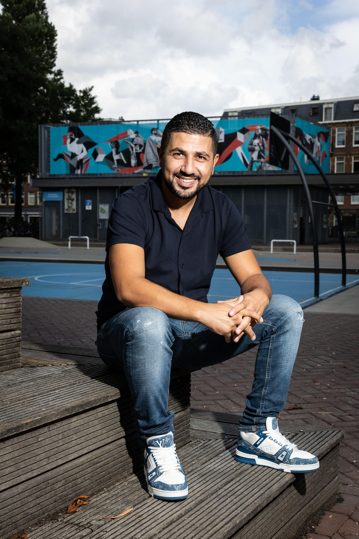 Het Amsterdam van acteur Iliass Ojja: ‘De Staatsliedenbuurt is voor mij ...