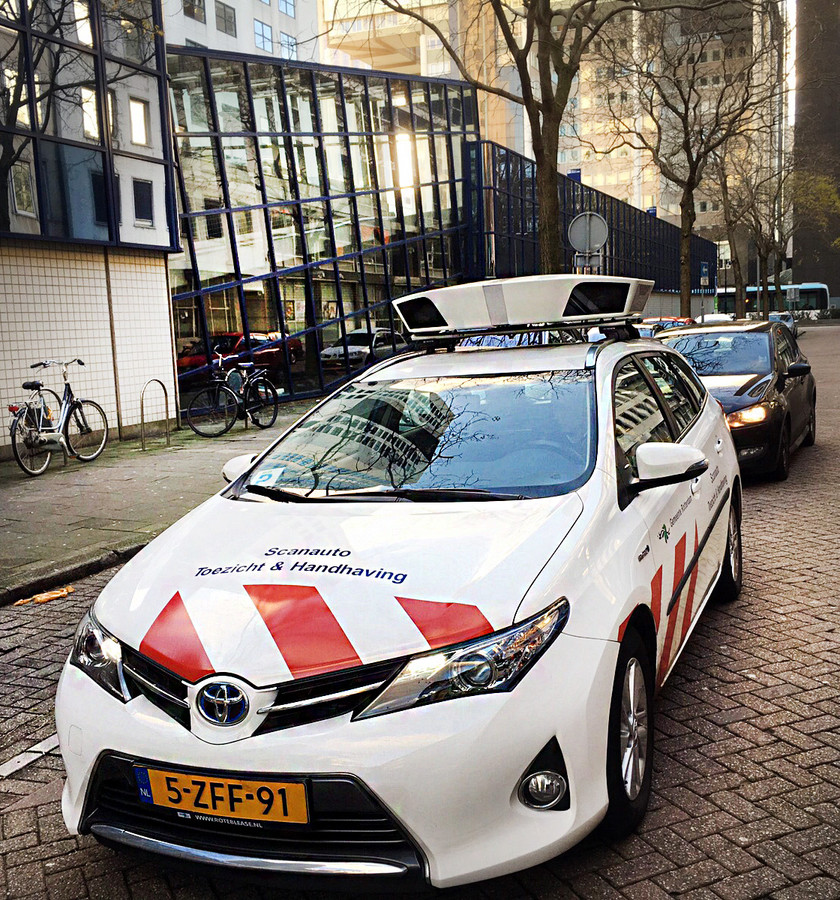 Nooit meer een parkeerboete nieuwe dienst waarschuwt voor scanauto