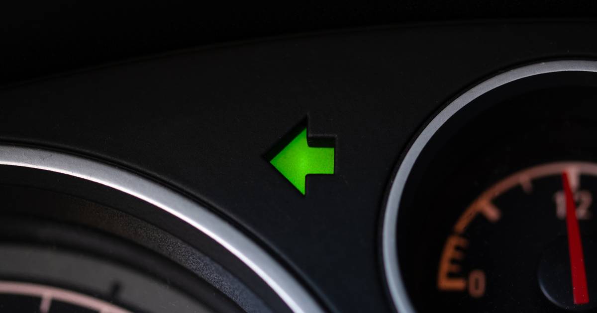 This is the origin of the ticking sound of the turn signals in your car