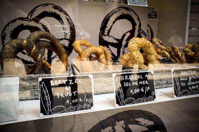 Les bretzels, préparés et cuits minute sur place, sont vendus à partir de 1 euro.