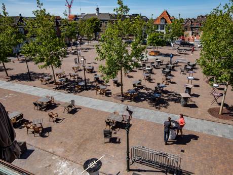 Horeca helemaal klaar met weekmarkt: ‘Terrassen en kramen moeten naast elkaar kunnen’
