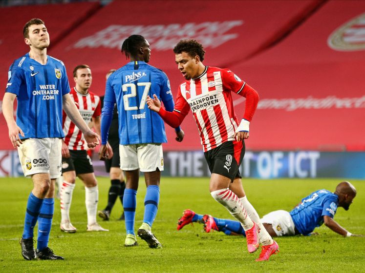 LIVE | PSV jaagt in slotfase tegen Vitesse met zeer actieve Malen op voorsprong