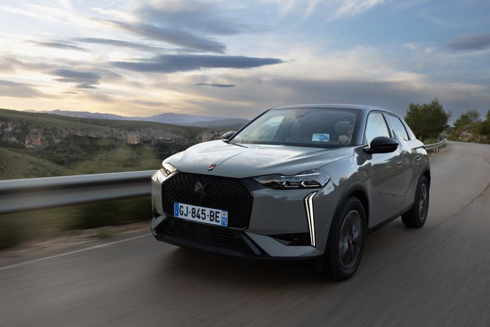 DS 7 E-Tense