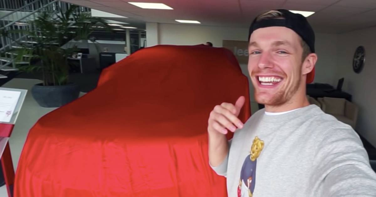 Youtuber Enzo Knol Dumpt Zijn Porsche Panamera Voor Nieuwe Bolide Van 240 000 Euro Celebrities Hln Be