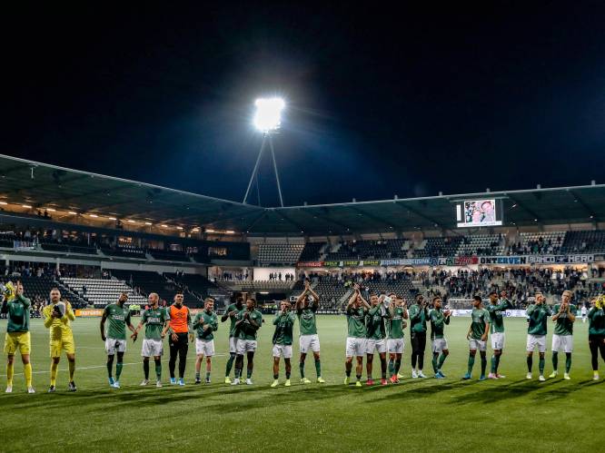 Van Bommel prijst PSV: ‘Heracles-uit win je niet zomaar’