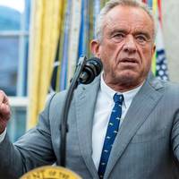 Kennedy verdedigt Trumps wiskundig onmogelijke claims: ‘De president heeft een andere manier van tellen’