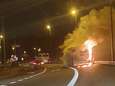 Un car s’enflamme de manière spectaculaire sur le Ring de Charleroi