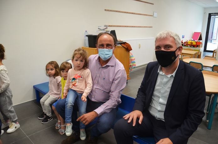 De nieuwe klaslokalen van de gemeenteschool Welle in het vroegere bankkantoor.