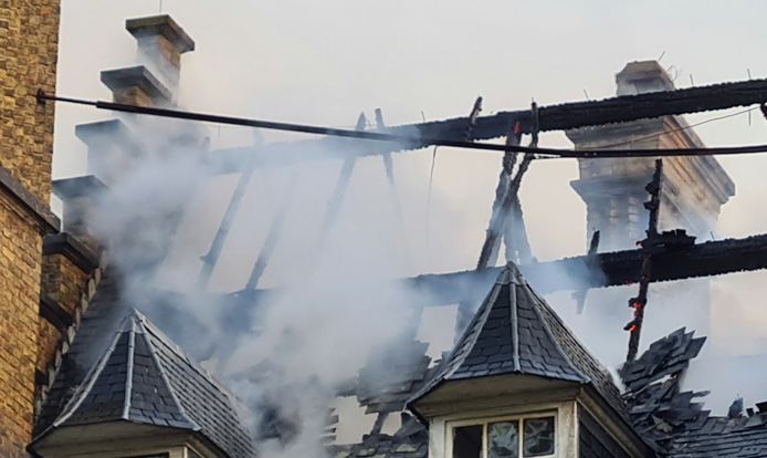 Brand kasteel Veurnestraat De Panne