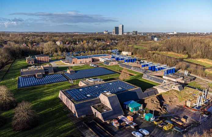 Het Zwolse drinkwaterstation Engelse Werk van Vitens levert water aan Zwolle, Dalfsen, Genemuiden, Hasselt, Heino, IJsselmuiden, Nieuwleusen en Wijhe. Tot 2023 verrijzen hier nieuwe filterinstallaties, leidingen en winputten.