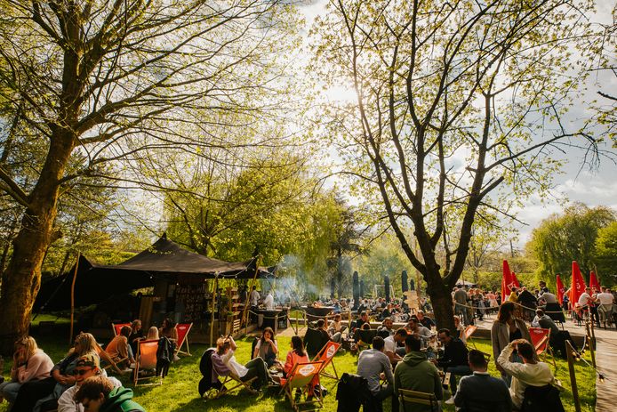 Gazon, een van de mooiste en groenste zomerbars van Gent.