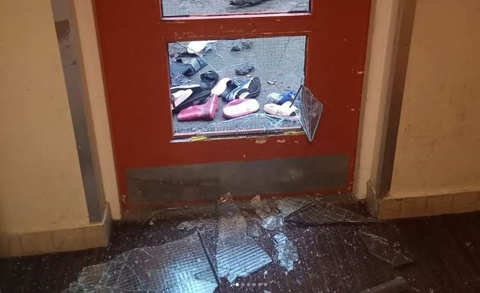 Vandalen laten spoor van vernieling bij twee scholen in Amersfoortse wijk | Amersfoort | AD.nl