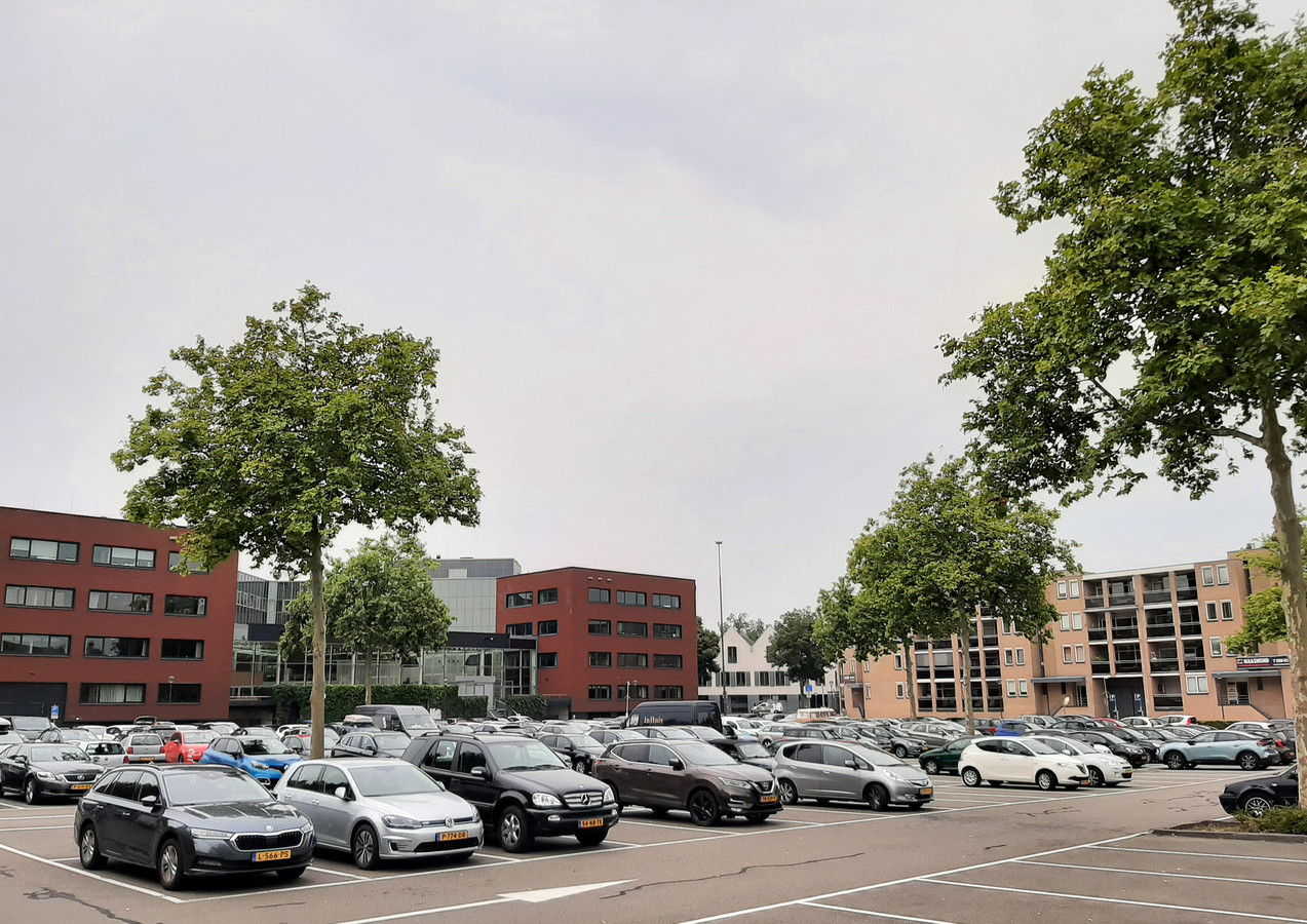 Het parkeerterrein aan de Vlaszak in Breda.