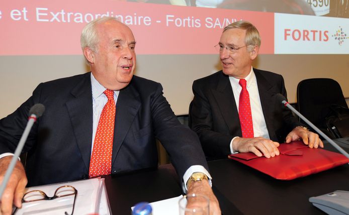 Maurice Lippens and CEO Jean-Paul Votron, voormalige Fortistopmannen tijdens een aandeelhoudersvergadering in 2008.
