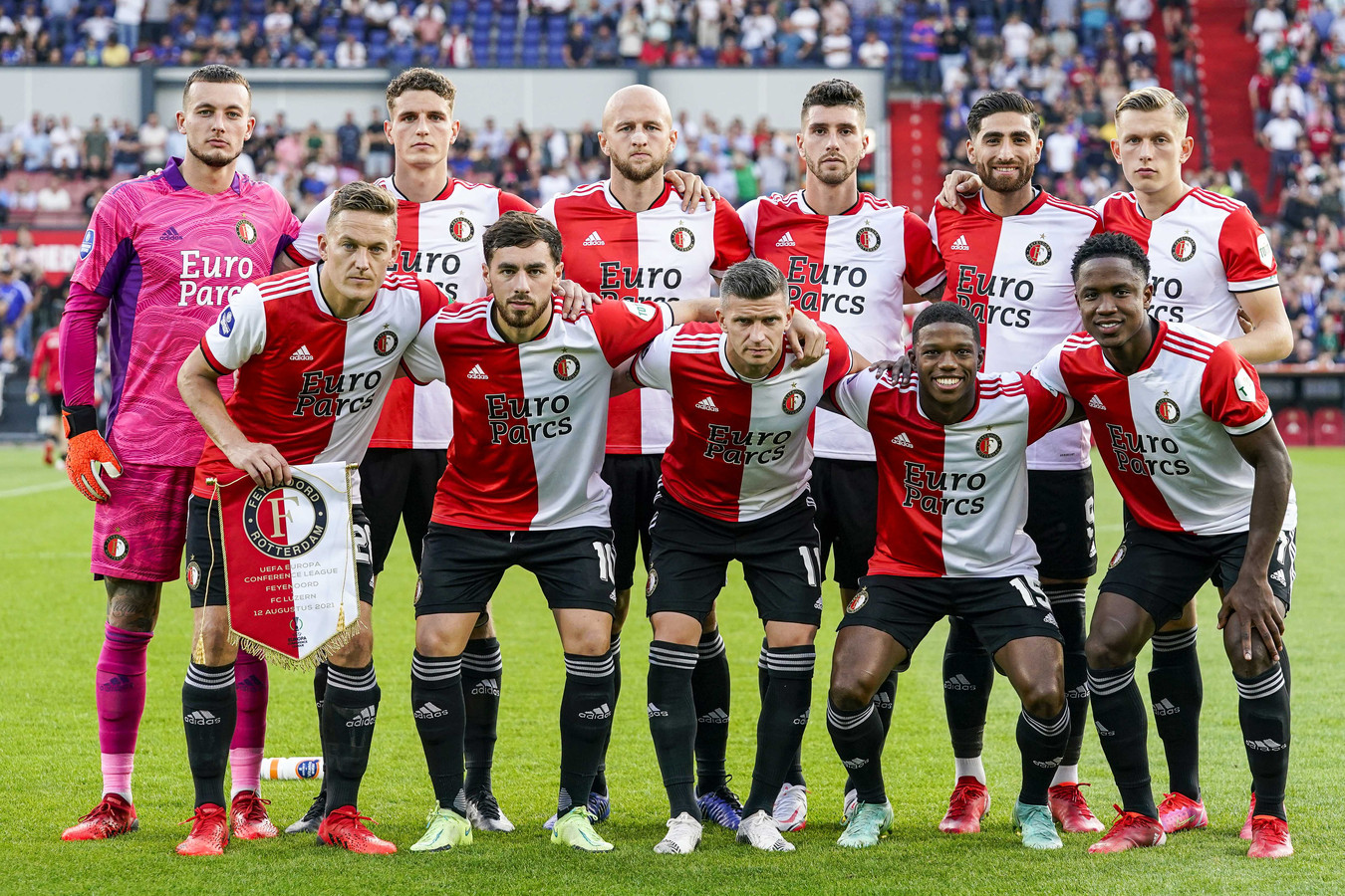 Cyriel Dessers voor het eerst bij Feyenoordselectie voor Conference