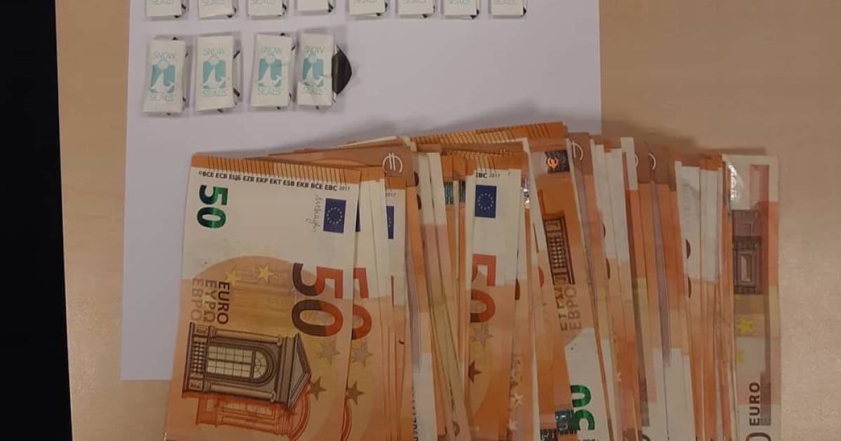 Minderjarige cokedealer met honderden euro's op zak gepakt in Nuenen.