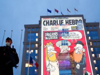Iran waarschuwt Parijs na publicatie Charlie Hebdo met "beledigende" karikaturen van ayatollah Khamenei