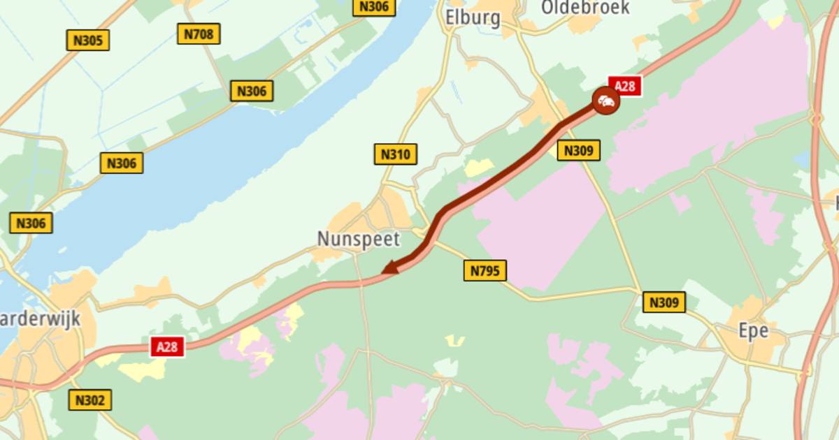 Ongeluk op A28 tussen Zwolle en Amersfoort: rijstrook dicht en uur vertraging.