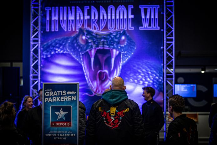 De nieuwe Nederlandse documentaire Thunderdome Never Dies heeft in een week tijd al 10.000 bioscoopbezoekers getrokken.