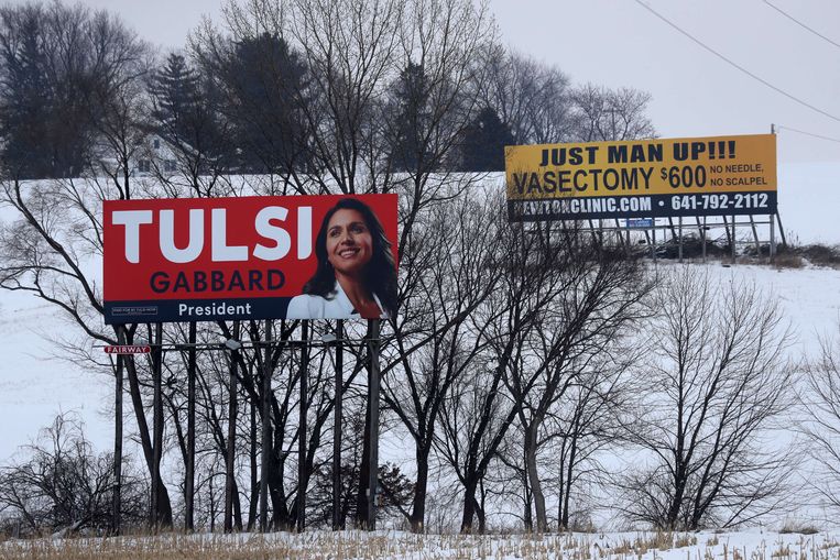 Ook voor Tulsi Gabbard, Congreslid uit Hawaï, is het belangrijk om zichtbaar te zijn bij voorverkiezingen in kleine staten als Iowa. Beeld AFP