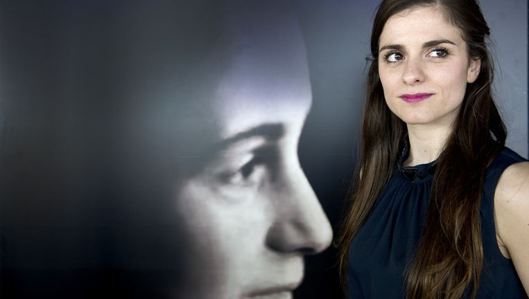 Actrice Rosa da Silva speelt Anne Frank in het toneelstuk Anne van Leon de Winter en Jessica Durlacher. Beeld ANP