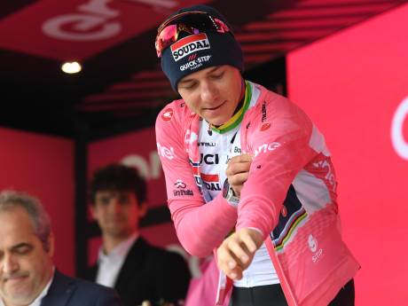 Catastrophe pour Remco Evenepoel, testé positif au Covid-19 et forcé de quitter le Giro 