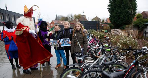 Geen Intocht Van Sinterklaas In Sas Van Gent Zeeuws Vlaanderen Pzc Nl