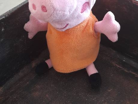 Vraag en Aanbod: Wendy heeft een knuffel gevonden en bij Lia mag een tafel worden afgehaald 