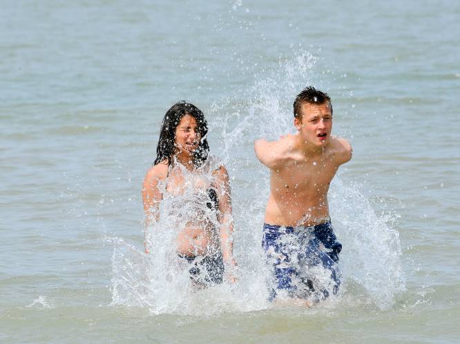 Zomers warm dit weekend, maar nog geen redders aan de kust: "Water is nog berekoud"