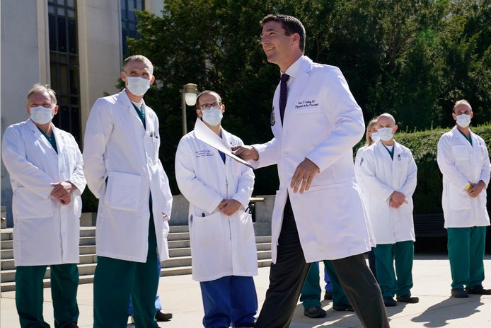 Dokter Sean Conley, het hoofd van het medisch team van Trump.