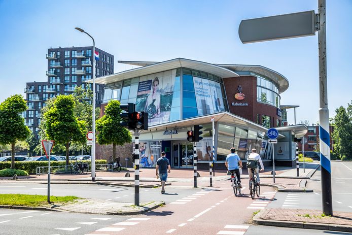 Gemeente Delft wil Rabobankkantoor Buitenhofdreef aankopen: ‘zonde als ...