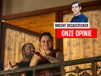 ONZE OPINIE. “Laat ons vanavond om 20 uur nog één keer tonen hoe dankbaar we alle ‘helden van de zorg’ zijn”