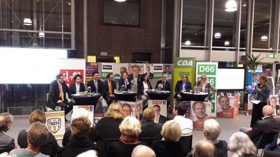 Rijnbrug domineert verkiezingsdebat in Rhenen