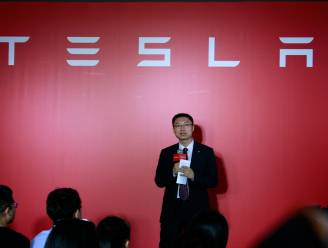 PORTRET. Hij werkt 18 uur per dag en sliep wekenlang op fabrieksvloer: Tom Zhu, ‘de Chinese Elon Musk’ die Tesla moet redden