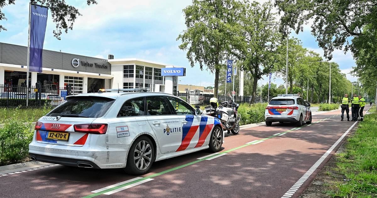 Scooterrijder raakt ernstig gewond bij ongeval in Tilburg.