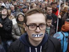 Des milliers de Russes manifestent contre Poutine